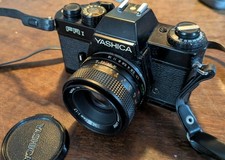 Yashica FR 1  Black und Objektiv ML 50 1.7 Analog Spiegelreflexkamera SLR