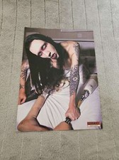 FPOT71 MAGAZINE PIN UP