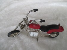 Sammler Deko Motorrad Chopper schwere Ausführung Bike mit Uhr  rot  -1-