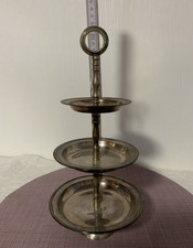 Dreistöckige etagere aus - dreistöckige,