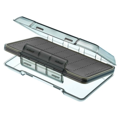 Daiwa lure stinger box - &,