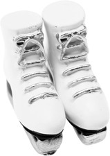 Weiße Miniatur-Rollschuhe, Weiße Miniatur-Schlittschuhe aus dem Puppenhaus,Reali