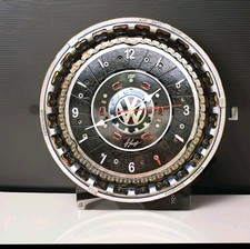  Wanduhr aus Autoteile In VW