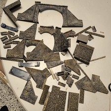 HO Konvolut Tunnelportale + div. Kleinteile + Mauerstücke aus Anlagenrückbau