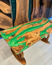 Handgefertigte Epoxid River