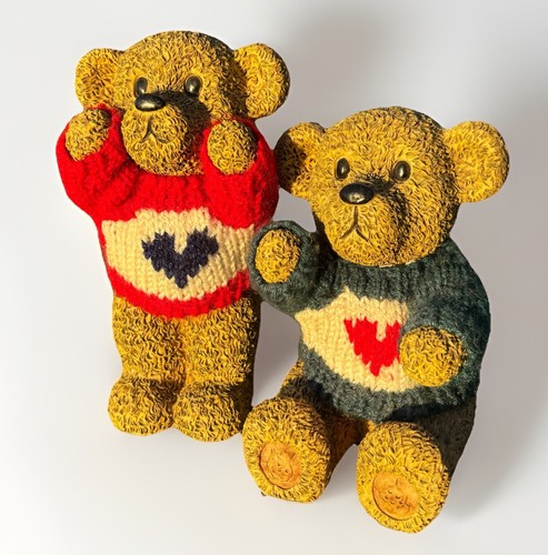 Sitzend und stehender teddy - und,
