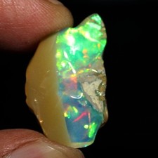 8,85 ct Opal grob, polierte