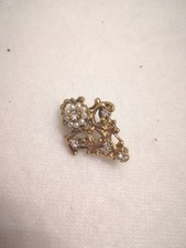 Brosche mit Kleinen Perlen 70