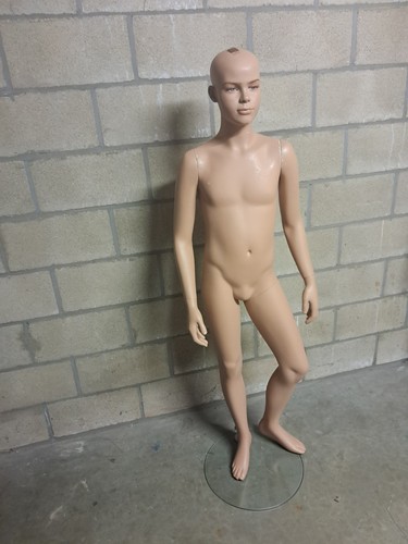 Hans boodt child mannequin - ,