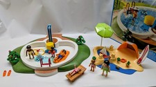 PLAYMOBIL® Family Fun 9422 Swimmingpool mit Pump Dusche & 4149 Strandmuschel
