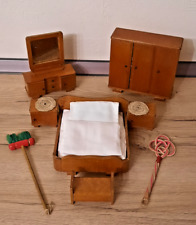 Puppenhaus - Puppenstube  Schlafzimmer aus Holz  60ziger Jahre oder auch älter -