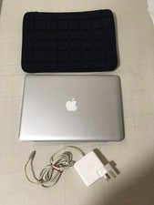 APPLE MACBOOK PRO LAPTOP