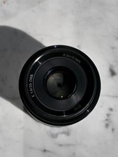 Sony E 35 mm F1.8 OSS |