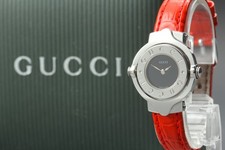 [Fast neuwertig mit Box] GUCCI