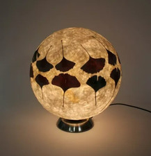 Wunderschöne Tischlampe als Kugel mit echten Ginkgo-Blättern-TOP!