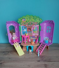 Barbie Chelsea Puppe + Baumhaus-Spielset