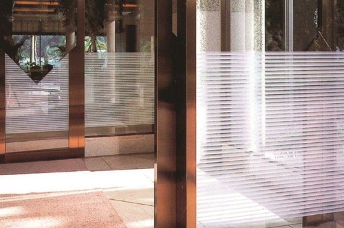 Fensterfolie gemustert