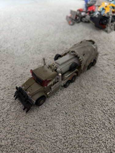 Hasbro transformers megatron - hasbro,