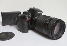 Nikon D3200 + Nikon 70-210mm