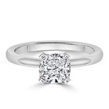 1 1/3 Karat D / VS2-SI1