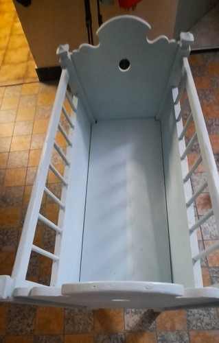Verkaufe ein altes - baby, bett