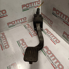 1601CQ Gaspedal  CITROEN C4 (B7) 1.6 VTi aut. Ber. 5p/b/1598cc