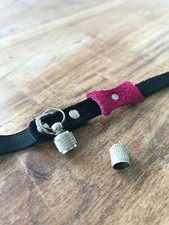 Halsband für Katzen / Hunde mit pinker Strass Schleife und Adressanhänger Hülse