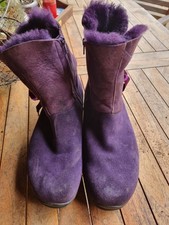 Damen Stiefeletten Boots, Gr. 42 ,Weite H, Lila Wildleder mit Fell