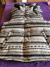 ? Neu! Wunderschöne Adidas Steppweste mit Kapuze, weiß - schwarz, Gr. XL/42