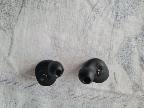 Bang olufsen beoplay e8 - &,