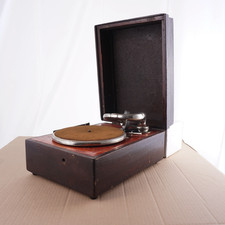 Antikes Koffergrammophon – Nostalgisches Sammlerstück Holzkoffer