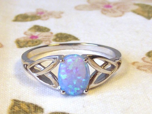 Ring edelstein feuer - feuer, opal