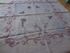 Mitteldecke Blumenmuster Angefangen zum Weitersticken 78 x 78 cm Baumwolle