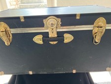 Holzbox mit Einlagefach, schwarz beschichtet