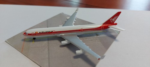 Flugzeugmodell airbus a340 300 - flugzeugmodell, a340-300