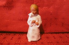 Schäferin mit Lämmchen