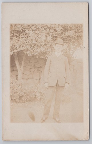 Rppc portrait junge bowler - bowler, hut