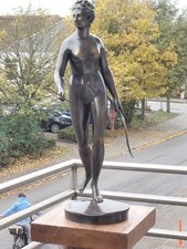 ANTONIUE HOUDON  1741-1828  Bronze  Skulptur  DIANA, die JÄGERIN um 1850
