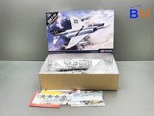 1:48 Academy USN F-4J "VF-84 Jolly Rogers" Bausatz // 5 S 0061