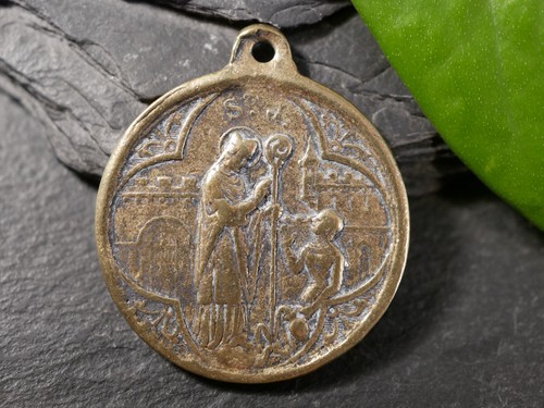 Goldfarbene medaille anhänger - medaille,