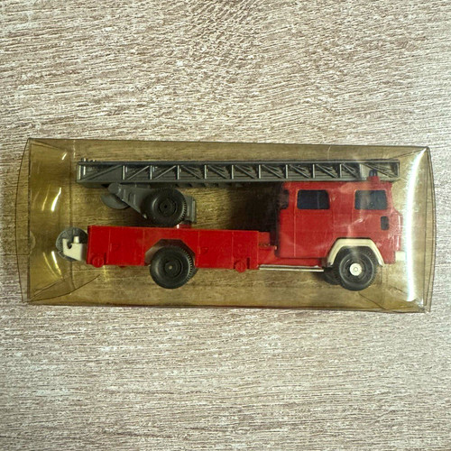 Feuerwehr modellfahrzeug rot - modellfahrzeug,