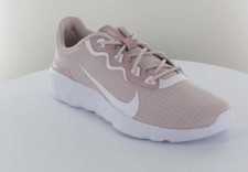 WMNS Nike Explore Strada