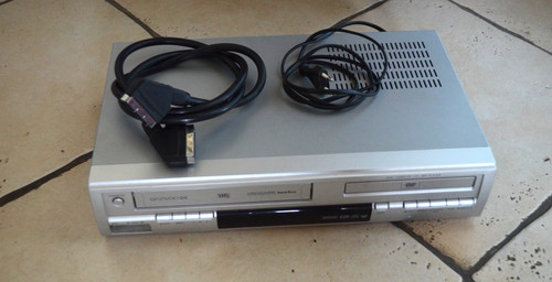 Daewoo videocassette recorder - daewoo,