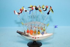 ALTE BOWLESPIESSE UND GLASMERKER   IM STÄNDER SCHIFF GONDEL