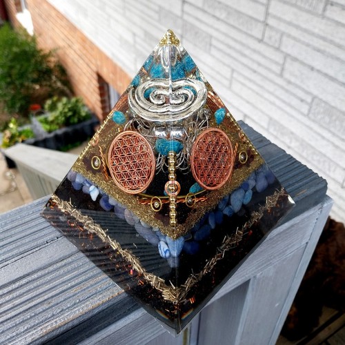 Orgonit pyramide cm 4 - orgonit,