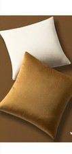 2 x Kopfkissenbezüge NEU OVP 45 x 45 Samt Neu Nude und Khaki Sofa Throw Cushion