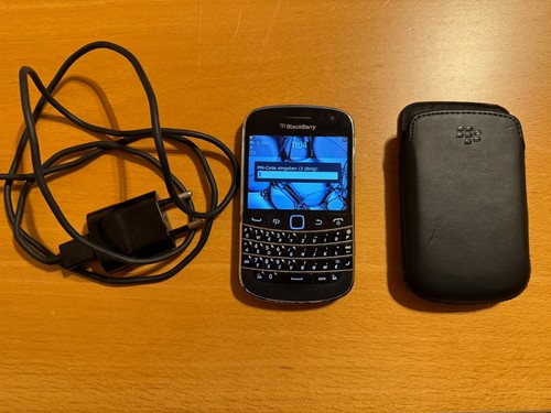 Blackberry bold 9900 - blackberry,