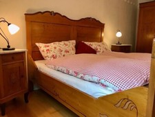 Bauernschlafzimmer Massivholz, handbemalt
