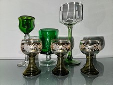 Antik! 6 schöne, grüne Gläser Weinrömer mit Goldrand Kelch Schnaps Wein TOP!