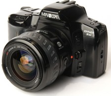 Minolta Dynax 3xi Geh. ! Minolta Zoom XI AF 28-80mm F/4.0-5.6 ! Vom Fachhändler